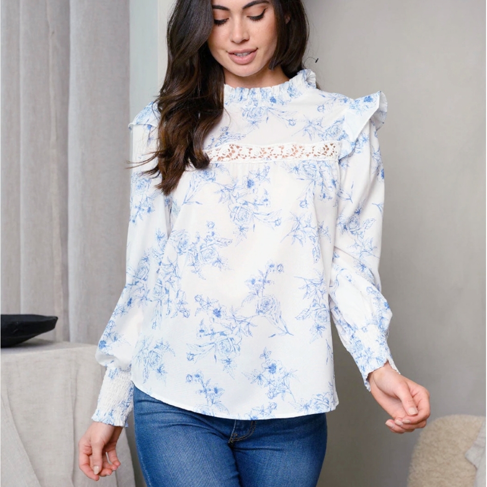 ALICE BLUE Stitch Fix White Blue Floral Long Sleeves Top - Picture 3 of 5